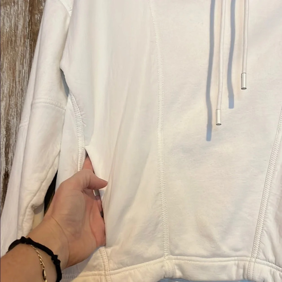 VINCE White Hoodie with Drawstring size extra small - Picture 4 of 6